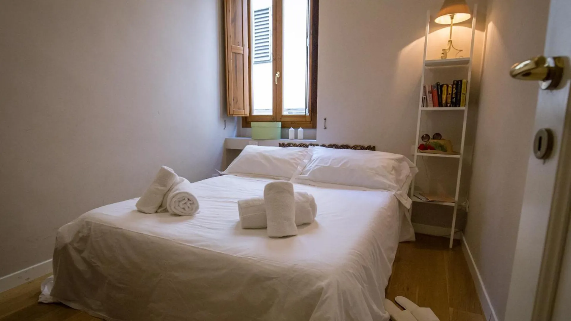 Acacia Firenze - Peonia Apartment Italy