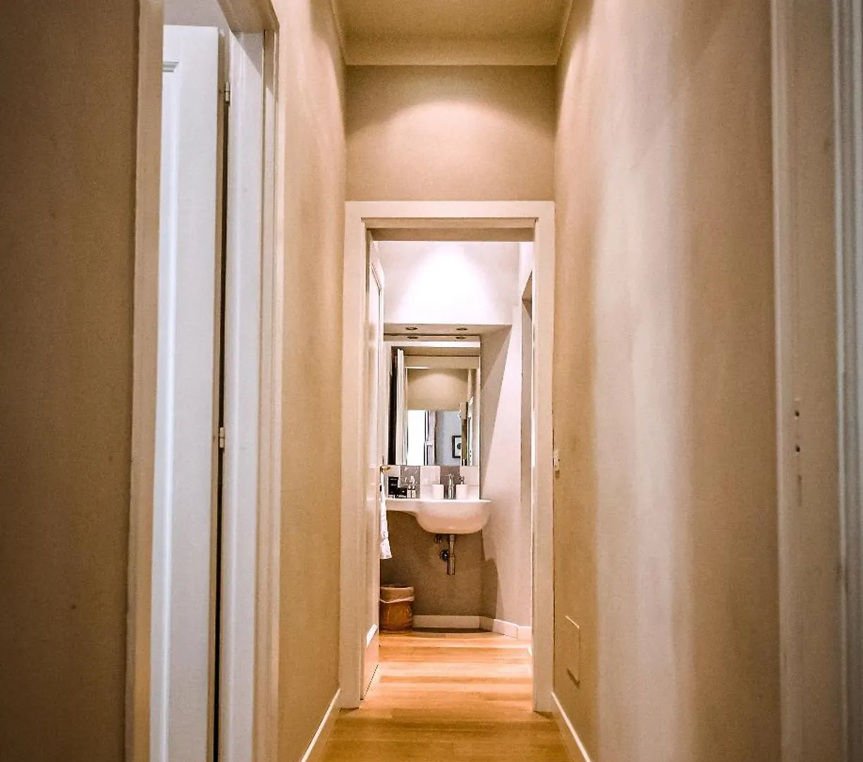 Acacia Firenze - Peonia Apartment 0*, Florence